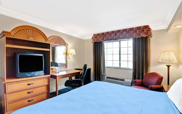 Days Inn by Wyndham San Antonio Airport
