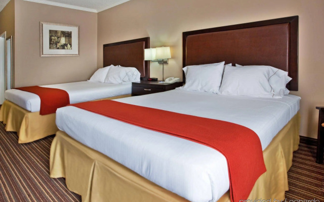 Holiday Inn Express Saint Simons Island
