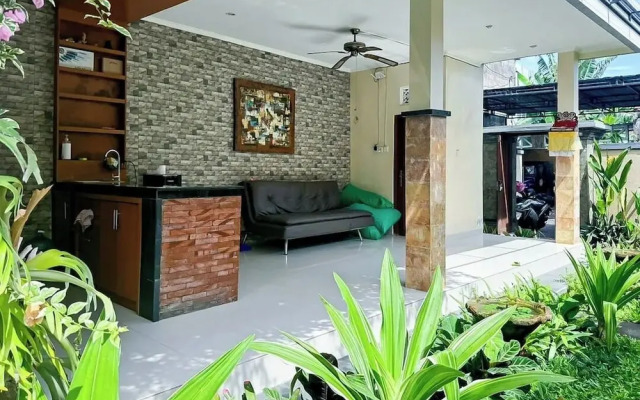 Kubu Beji Villa by EPS