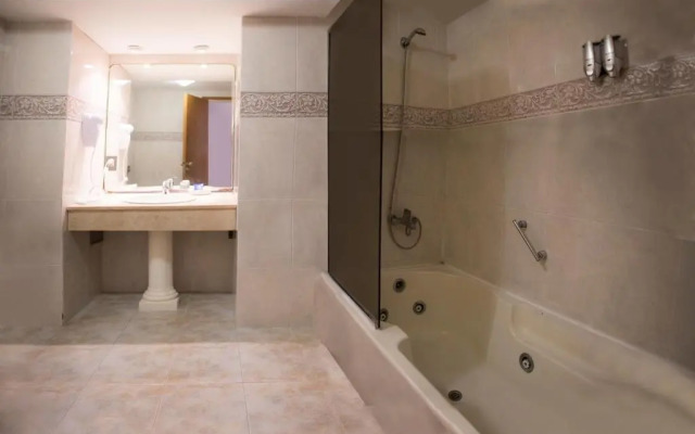 South Beach Hotel and Spa