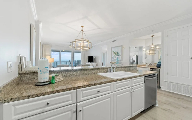 Regency Isle 503