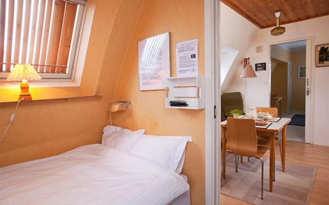 Villa E Bed & Breakfast