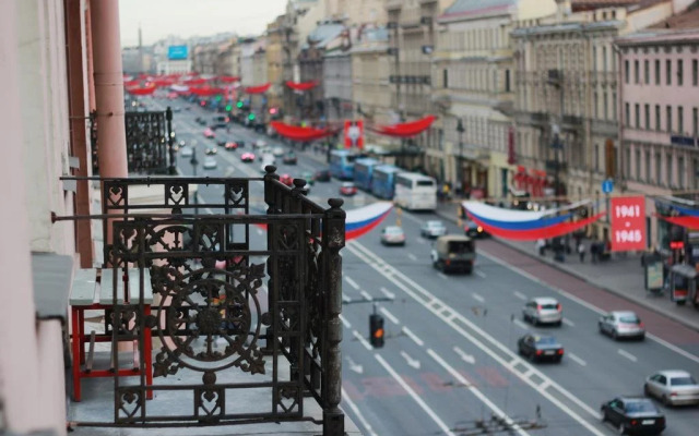 Rooms on Nevsky Prospekt