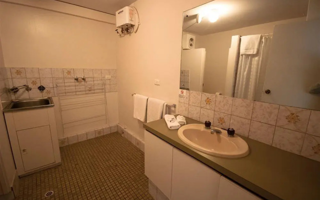 West Beach Lagoon 103 Outstanding Value!!