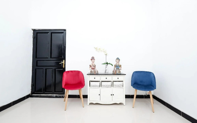 Four D'home By Oyo Rooms