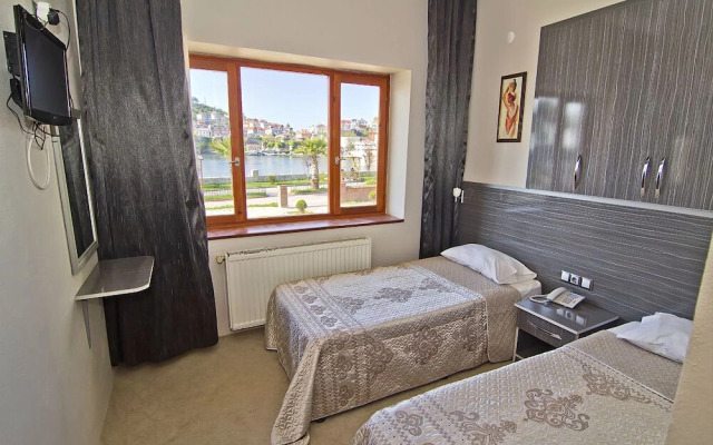 Ozgun Otel