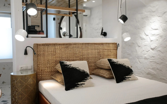 Alkyoni Beach Hotel