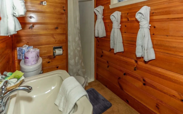 The Petite Cabin