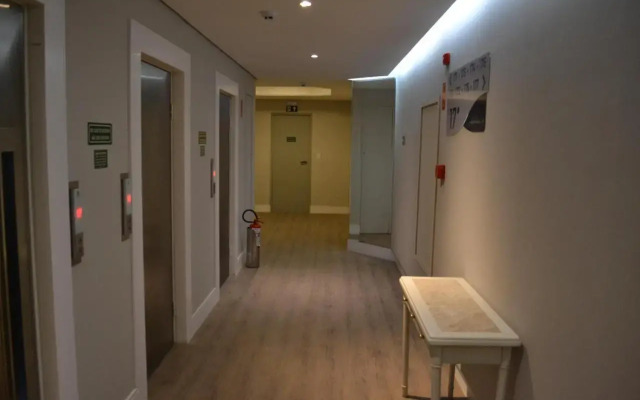 L Hirondelle Apart Hotel
