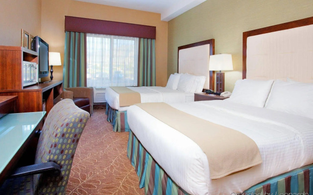 Holiday Inn Express & Suites Logan by IHG