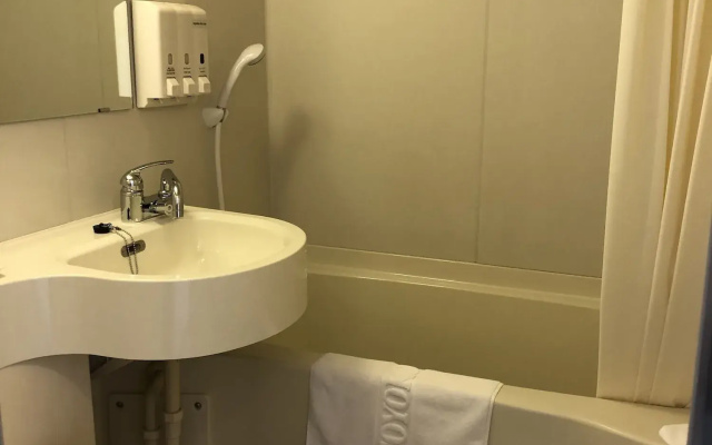 Toyoko Inn Osaka Hankyu Juso Station Nishi