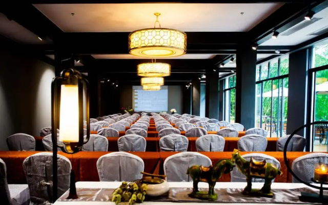 Courtyard Hotel – Li River Branch