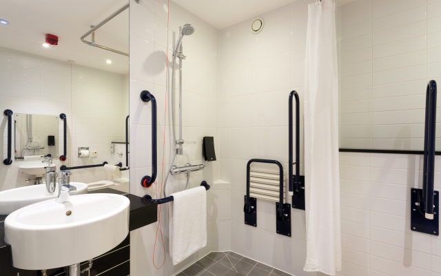 Holiday Inn Express Harlow by IHG