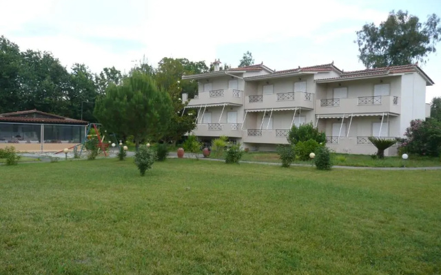 Elia Apartments