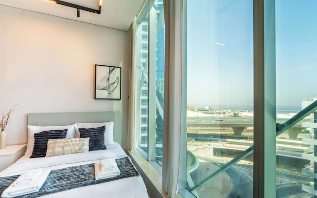 Unforgettable Canal & Sea View