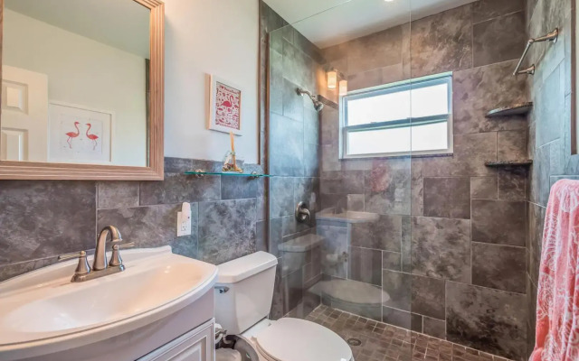 Glory Days - 206 Archer Way