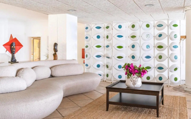 Surplage Hôtel Cavalière