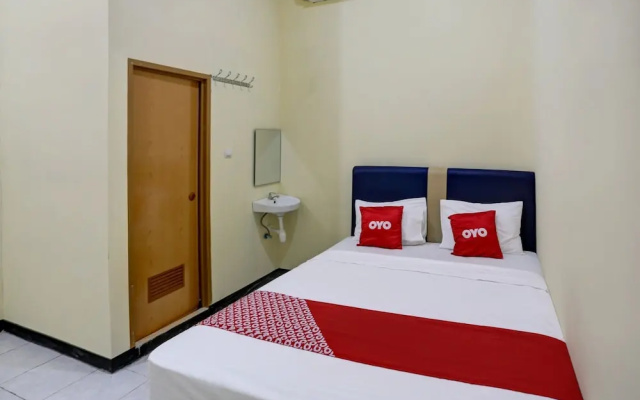 Permata House by OYO Rooms