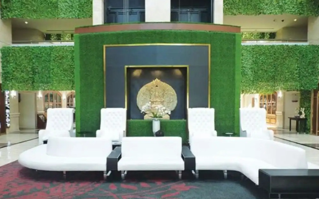 Horison Suites Surabaya