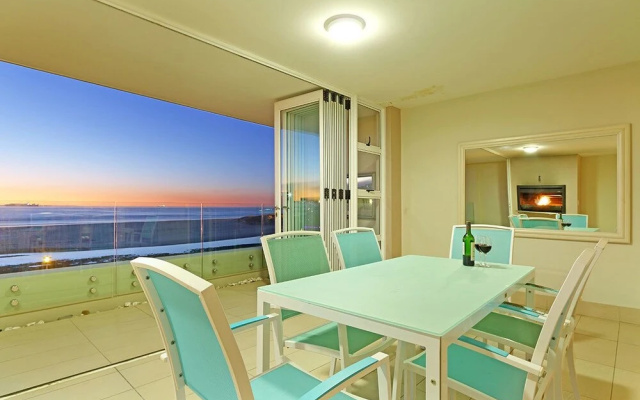 Island Views 302