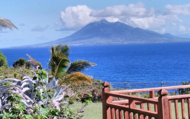 Statia Lodge