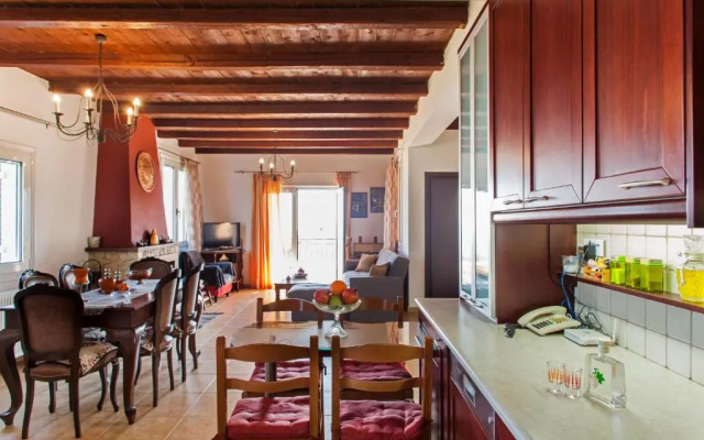 Panorama Traditional House With Private Pool