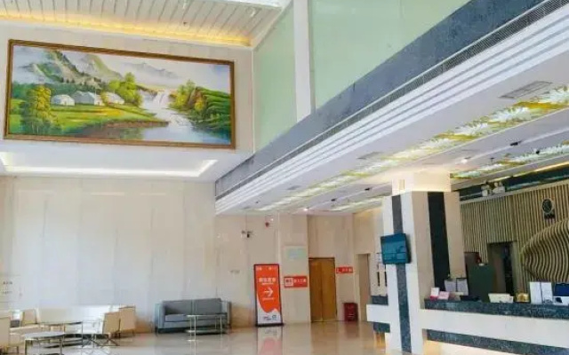 Four Seasons Hotel (Nanning Zoo Qingchuan Subway Station)