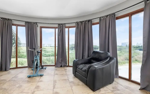 Amazing 4br4ba Villa w Pool Birdsanctuary Views