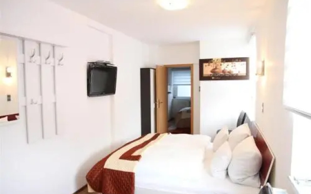 Hotel Happy