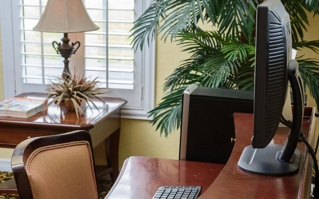 Roadstar Hotel Zephyrhills