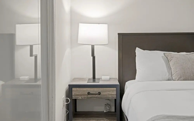 Placemakr Cathedral Heights