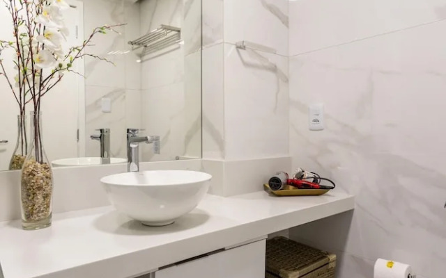 Charm in Botafogo Well Decorated Sct1202