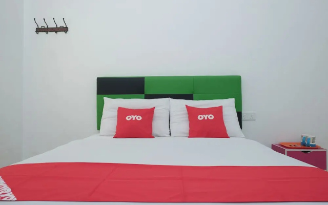 OYO 90005 DC Villa Guest House