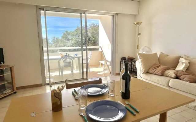 Appartement Ajaccio, 1 pièce, 2 personnes - FR-1-61-559