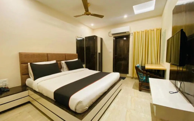 Hotel Vrindavan Palace