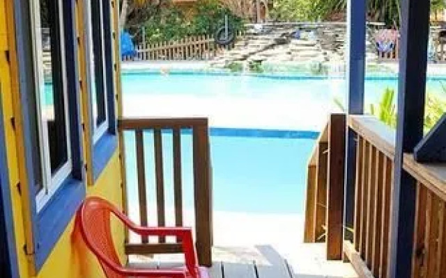 Maya Breeze Inn