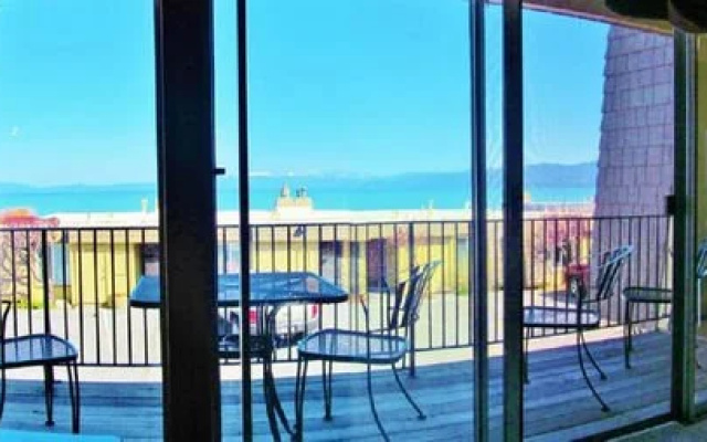 Waterfront Lakeview Ave Tahoe Condo Rental by RedAwning