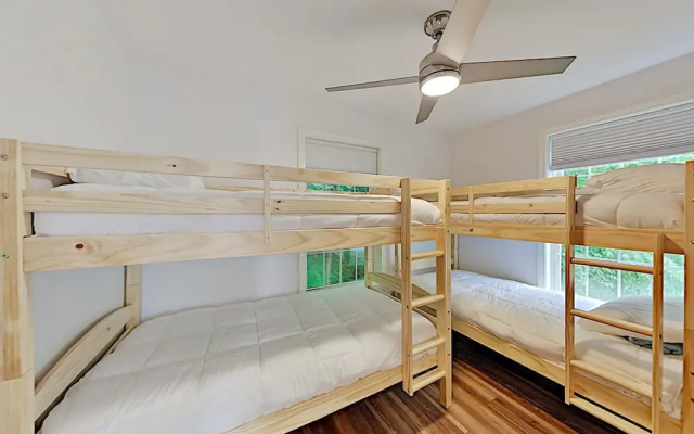 76overrd 3 Bedroom Home