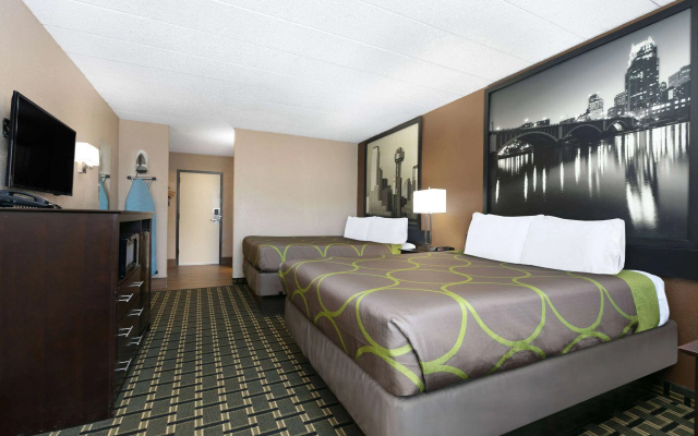 Super 8 by Wyndham Grand Prairie North