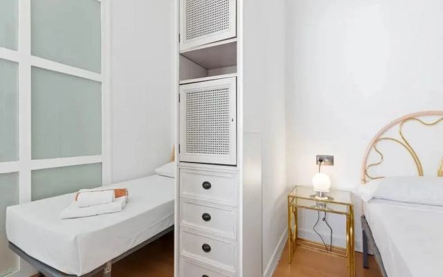 Coastal Stay in Torre de la Roca