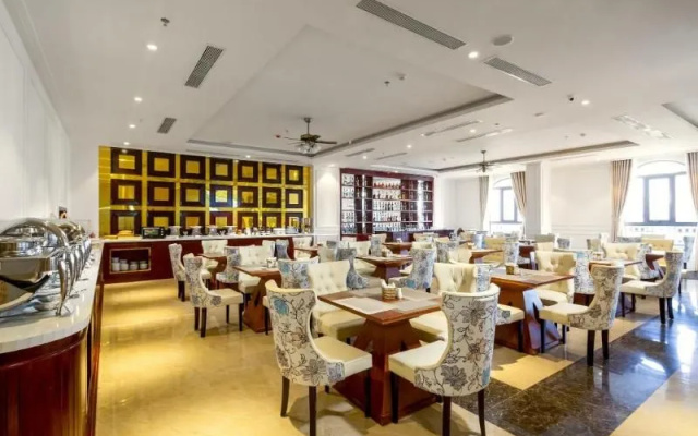 Ruby Light Hotel