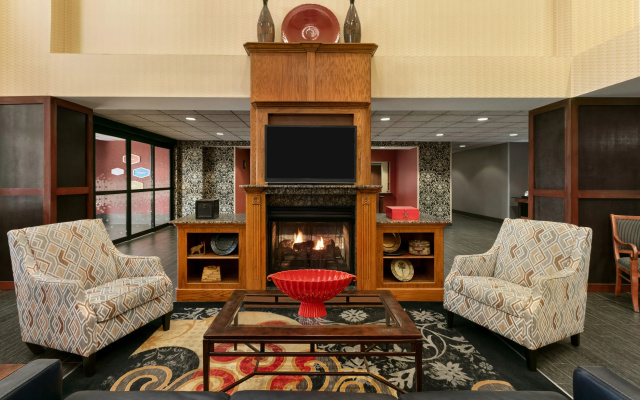 Hampton Inn & Suites Lawton