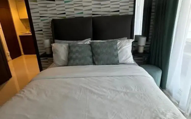 1BHK Burj View. Near Dubai Mall & Metro