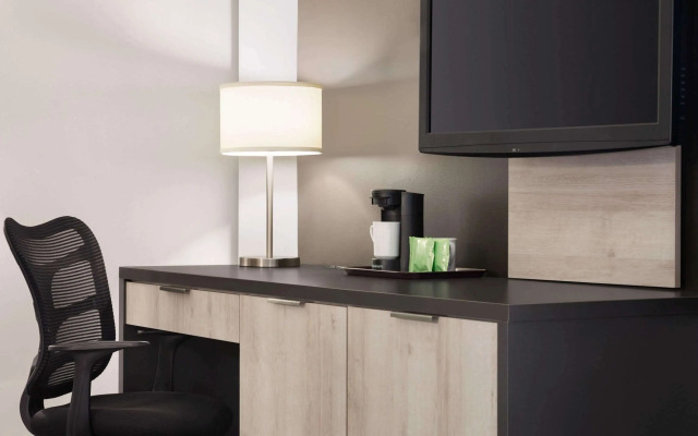 Travelodge by Wyndham Alma