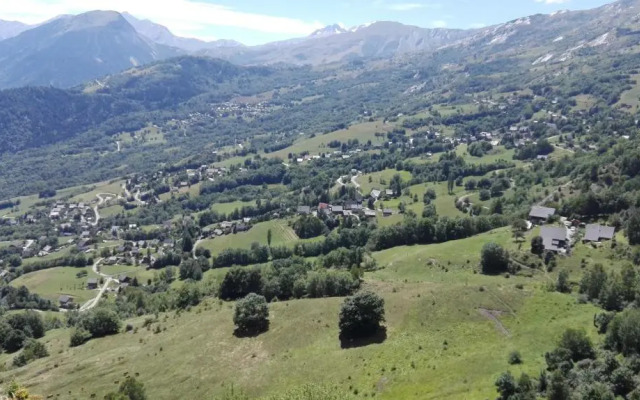 Bel appartement au rez de chaussée d'un chalet