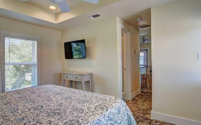 Trip - 1 Br Home