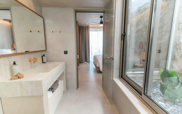 Akres Luxury Sea View Villas