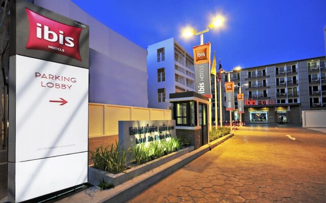 Отель ibis Phuket Kata вид на фасад