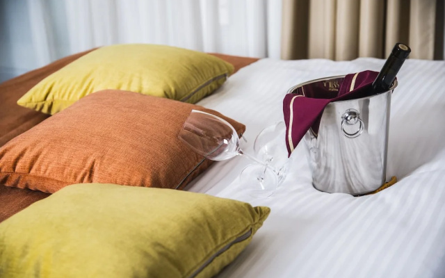 Hotel Marshal