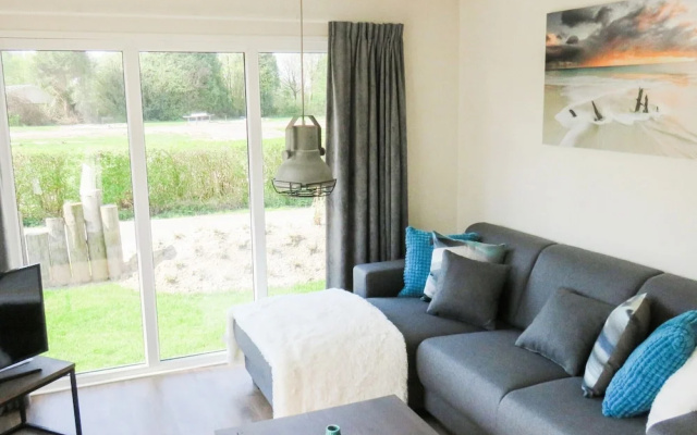 Comfortable Chalet With Microwave in Kempen Region